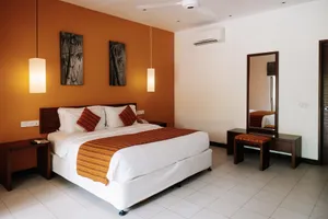 Adaaran Select Hudhuranfushi Maldives 4*