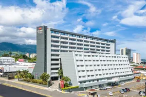 Crowne Plaza Corobici Conference Center 4*