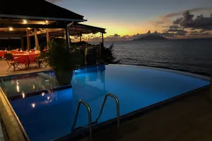 Treasure Cove Hotel & Restaurant 4*