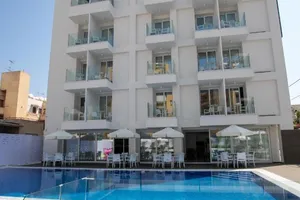 Best Western Plus Larco Hotel 4*