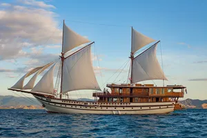 Vas de croaziera Phinisi 5*