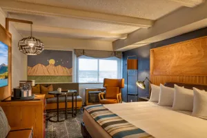 Aviator Hotel Anchorage 3*
