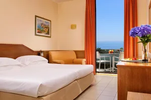 UNAHOTELS Naxos Beach Sicilia 4*