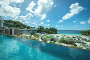 Crimson Resort and Spa Boracay 5*