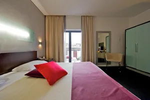 Mercure Palermo Centro 4*