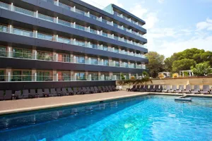 Hotel Ipanema Beach 3*