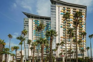 Hilton Batumi 5*