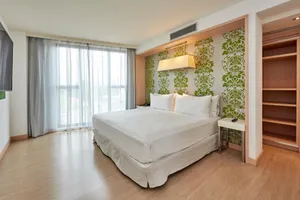 DoubleTree by Hilton Hotel Girona 4*