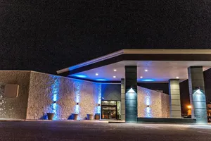 The Fifth Season Inn & Suites 3*