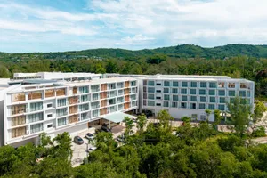 Laya Resort Phuket 5*