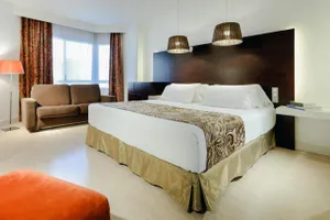 Hesperia Hotel Sevilla 4*