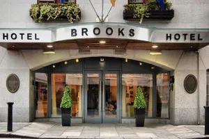 Brooks Hotel 4*