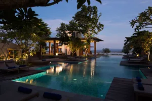 Maya Sanur Resort & Spa 5*