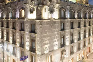 Hampton Inn & Suites by Hilton 4*