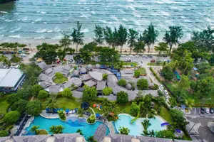 Holiday Inn Resort Krabi Ao Nang Beach 4*