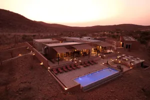Lodge Damaraland 4*