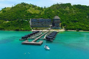 Katamaran Hotel & Resort Komodo 5*