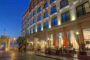 Golden Tulip Vivaldi 4*