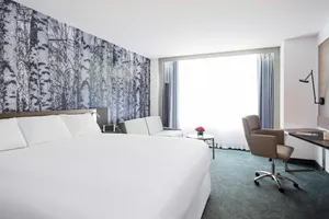 Novotel Montreal Centre 4*
