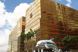 Royal Pacific Hotel 4*