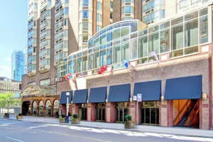 DoubleTree by Hilton Downtown Toronto 4*
