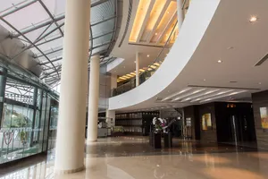 Holiday Inn Abu Dhabi 4*