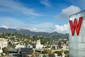 W Hollywood 4*