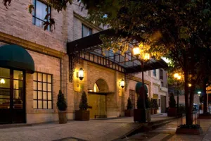 Embassy Suites by Hilton Bogotá Rosales 4*