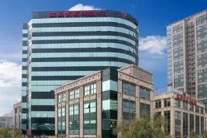 Howard Johnson Paragon Hotel 4*