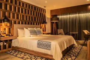 Hotel Indigo Guadalajara Expo 4*