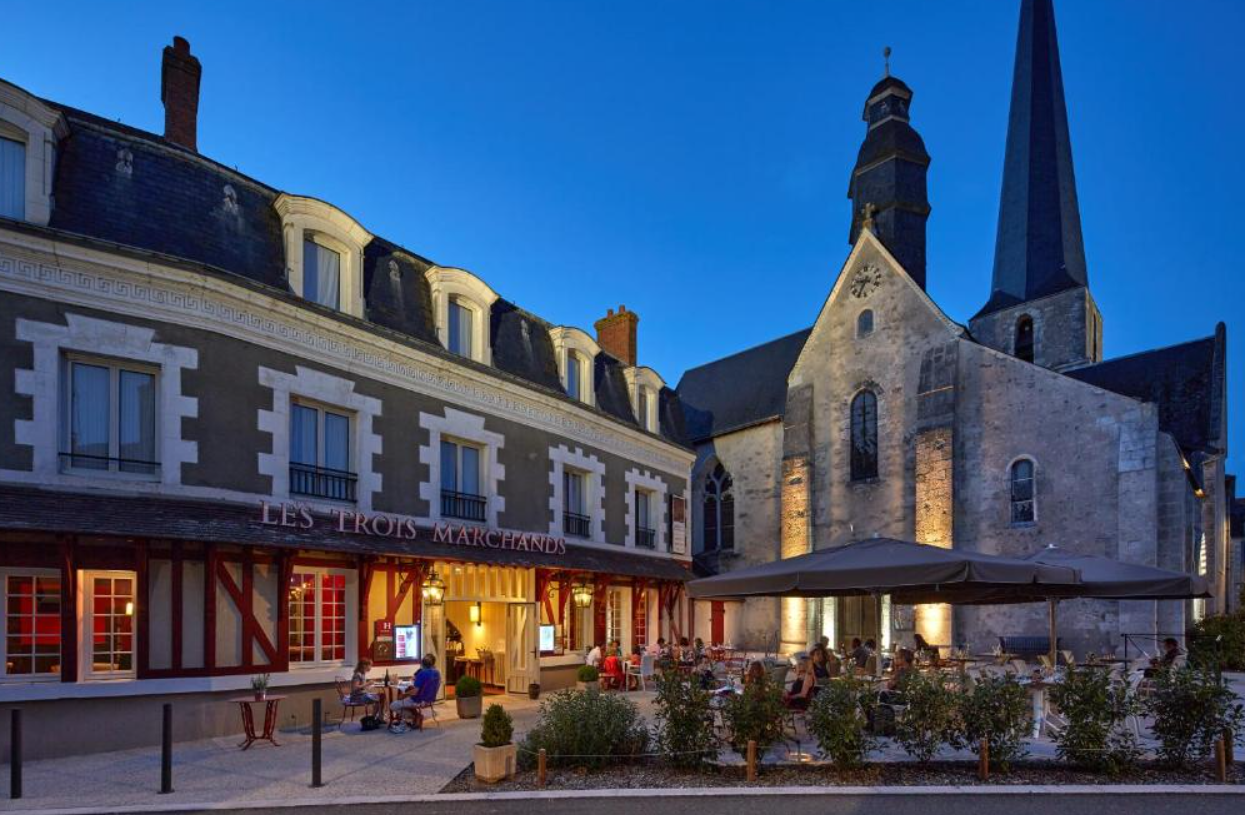 Relais des Trois Châteaux Hôtel-Restaurant 4*