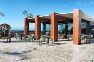 The Views Monumental 4*