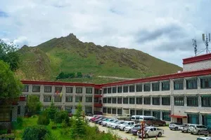 Yangcha Grand Hotel 3*