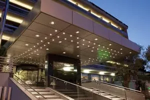 Courtyard Rome Central Park 4*