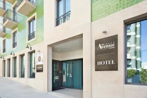 Acta The Avenue 4*