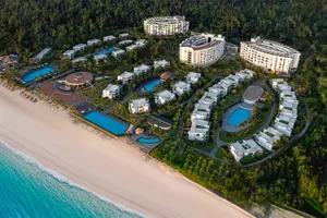 Melia Danang Beach Resort 5*