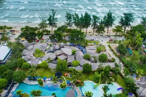 Holiday Ao Nang Beach Resort 5*