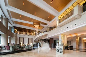 Swissotel Grand Shanghai 5*