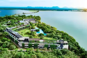 Doubletree By Hilton Weerawila Rajawarna Resort 4* Superior