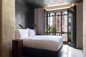 EME Catedral Hotel 5*