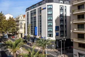 Novotel Suites Cannes Centre 4*
