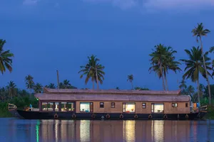 Blue Jelly Houseboats Lodge