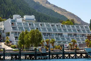 Crowne Plaza Queenstown 4*