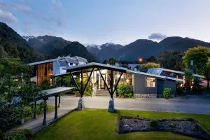 Scenic Hotel Franz Josef Glacier 4*