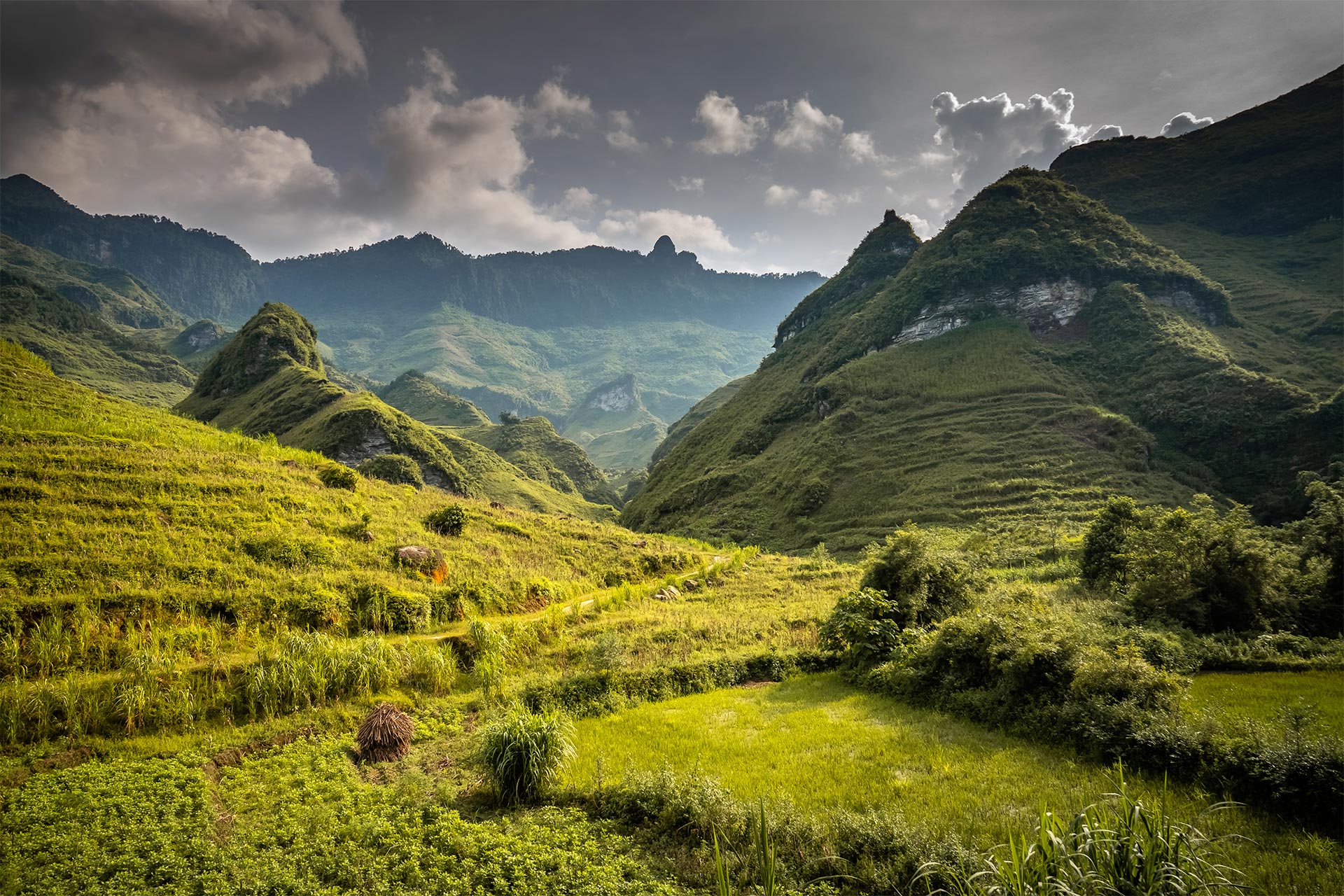 Tur cu motocicleta Dong Van - Meo Vac - Du Gia