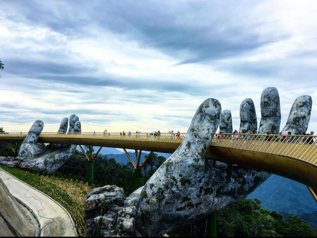 Tur Ba Na & Golden Bridge