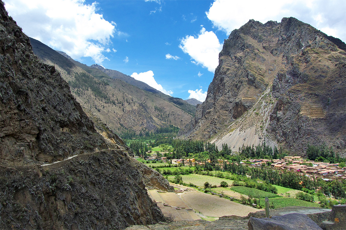 Transfer privat de grup Cusco - Ollantaytambo (prin Valea Urubamba)