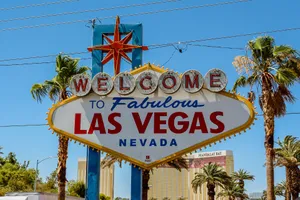 Revelion 2027 - Circuit self-drive SUA Vest - Las Vegas, Los Angeles si Parcurile Nationale, 10 zile