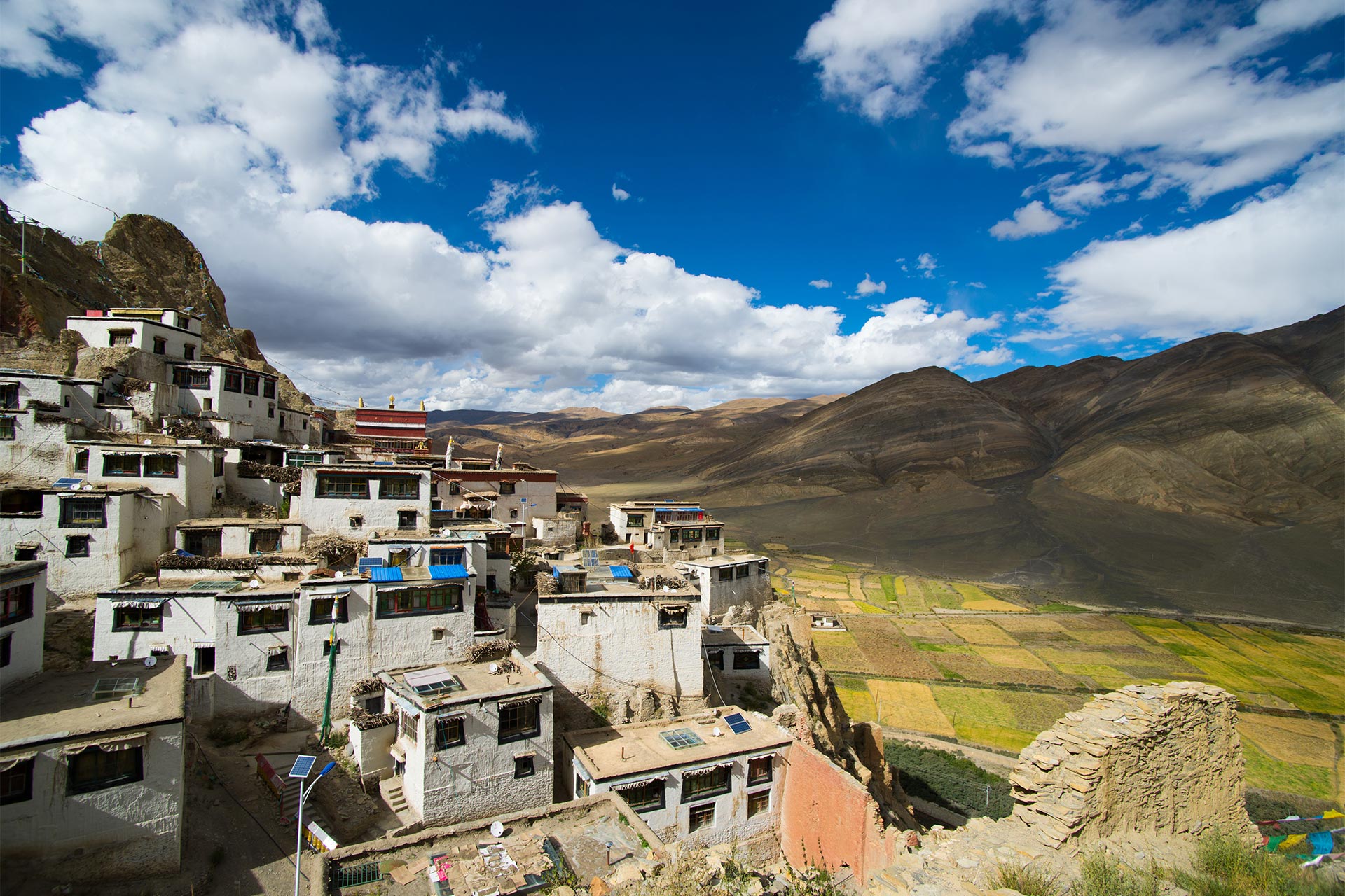 China, Tibet & Hong Kong Adventure - Exploreaza lumea cu Radu Paltineanu