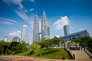 Circuit Kuala Lumpur, Bali & Singapore 13 zile - iulie 2027